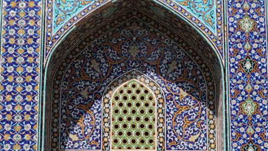 সুন্দর পোশাক: অহংকার নাকি শুকরিয়া?