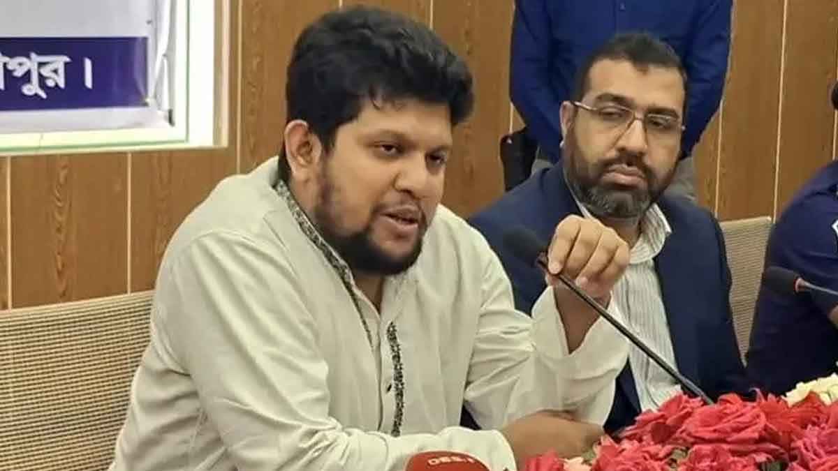 রাজনৈতিক দলগুলোর জুলাই সনদে স্বাক্ষর দেশের বড় অর্জন: মাহফুজ আলম