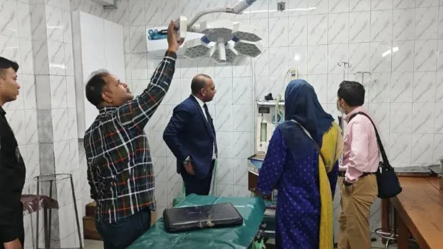 ময়মনসিংহের হাসপাতালে র‌্যাবের অভিযান, ৫ লাখ টাকা জরিমানা