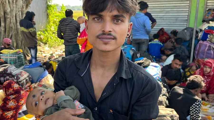 'আমরা মুসলিম বলেই বাংলাদেশি আখ্যা দিয়ে তাড়িয়ে দিচ্ছে'