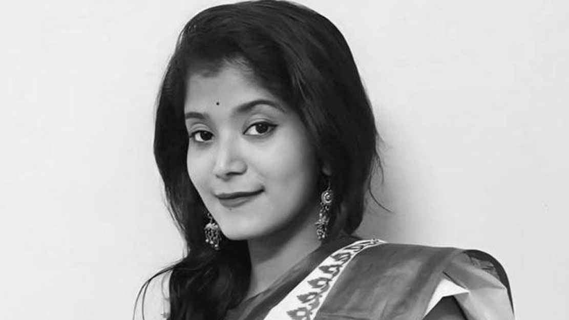 সড়ক দুর্ঘটনা কেড়ে নিল জনপ্রিয় অভিনেত্রীর প্রাণ