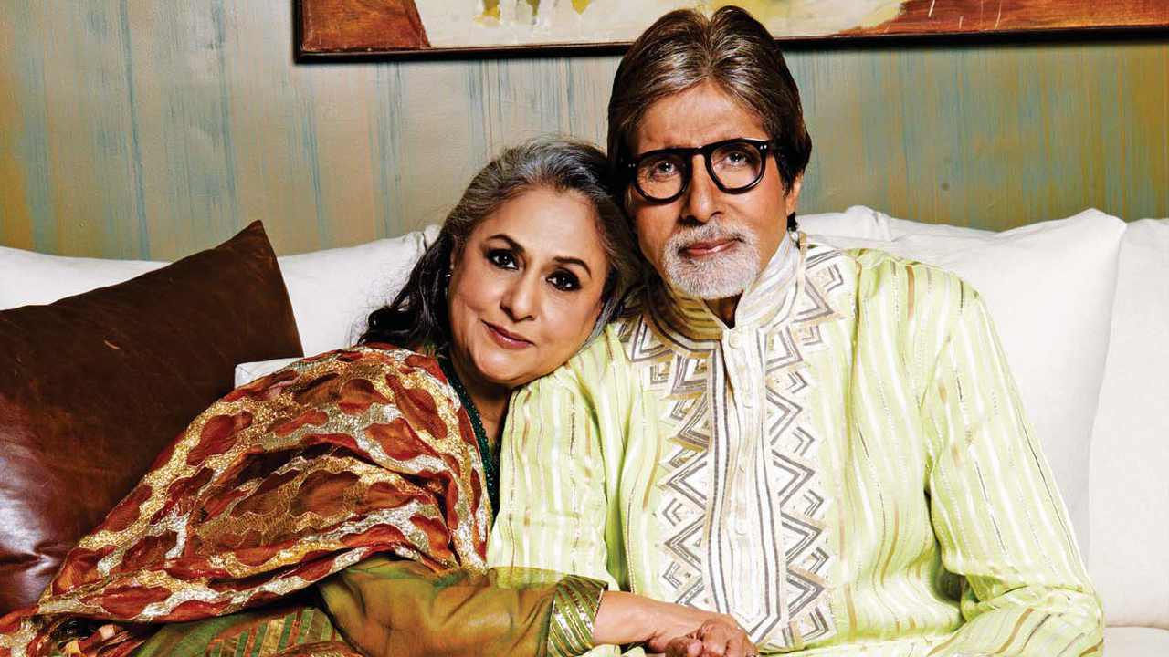 amitabh-bachchan-with-jaya-bachchan-20251119103540