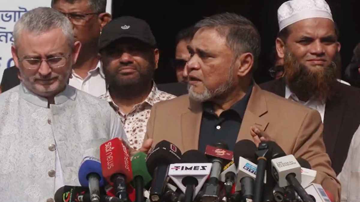 একদিনে দুই ভোট: সময় সংকট মেটাতে কেন্দ্র বাড়ানোর চিন্তা ইসির