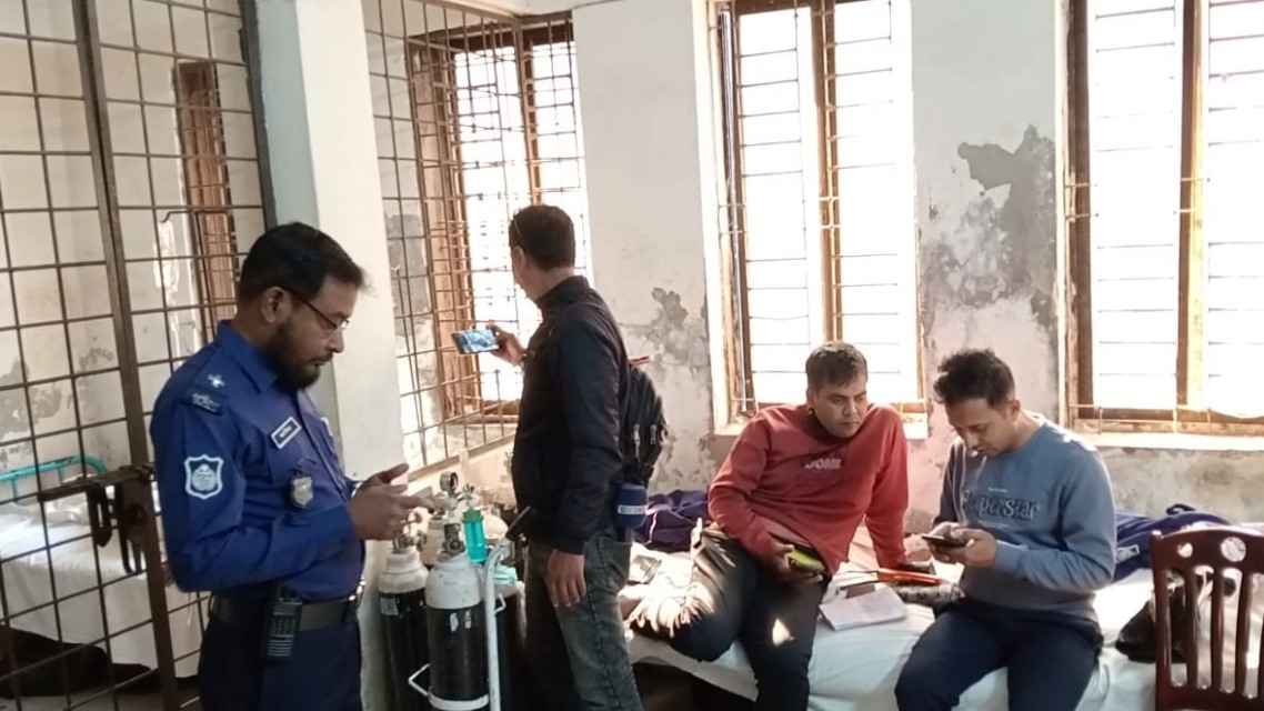 পিরোজপুরে গণপিটুনিতে ডাকাত নিহত, আটক ১