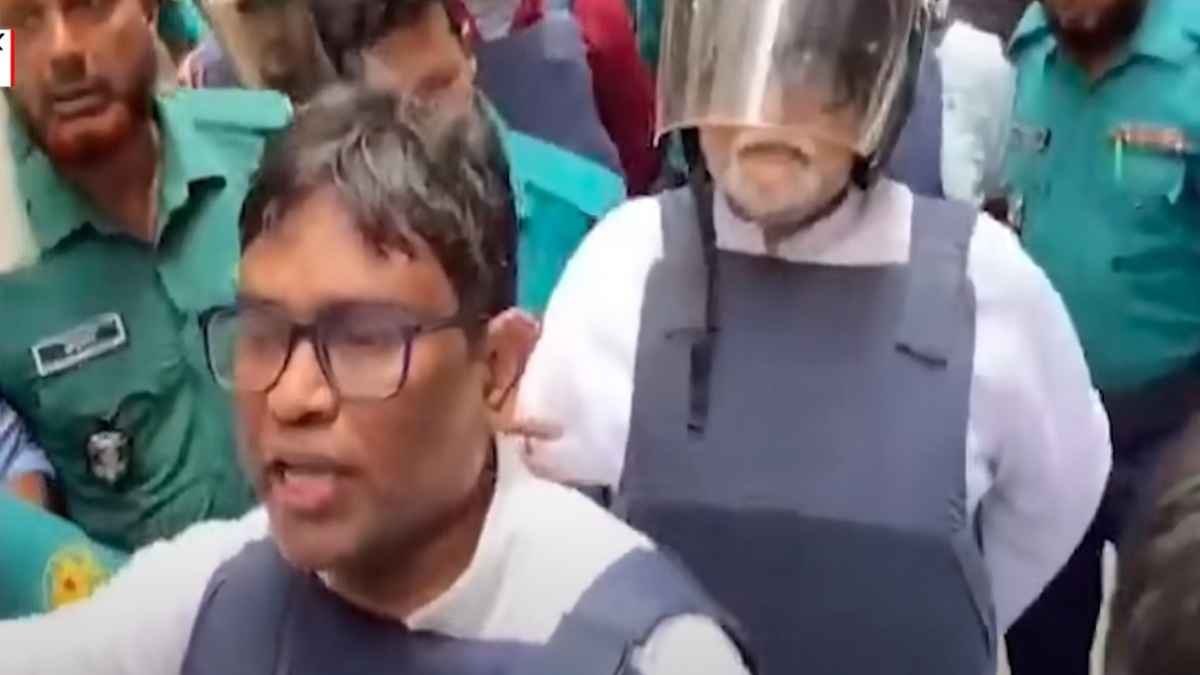 হাইকোর্টে জামিন পেলেন ঢাবি শিক্ষক কার্জন