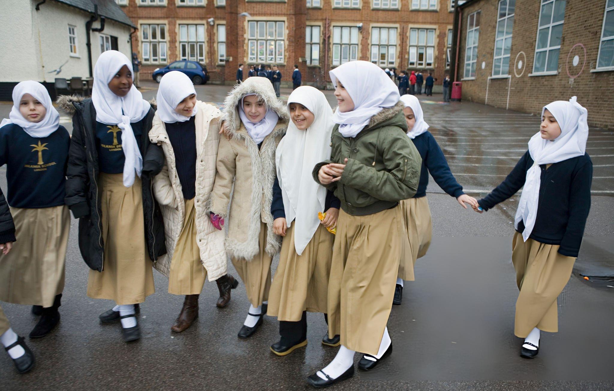 europe_muslim_childs europe_muslim_childs