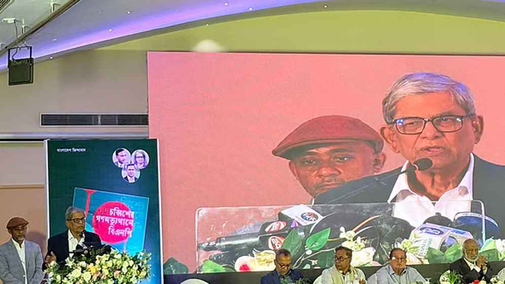 গণতন্ত্র প্রতিষ্ঠা করতে ‘মব ভায়োলেন্স’ থেকে সরে আসতে হবে: ফখরুল