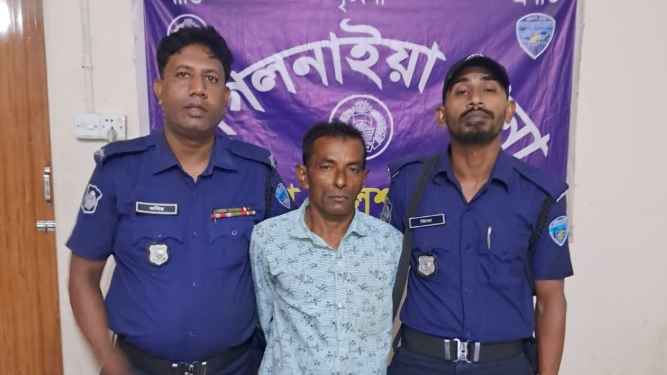 ছাগলনাইয়ায় বিদেশি পিস্তলসহ যুবক গ্রেফতার