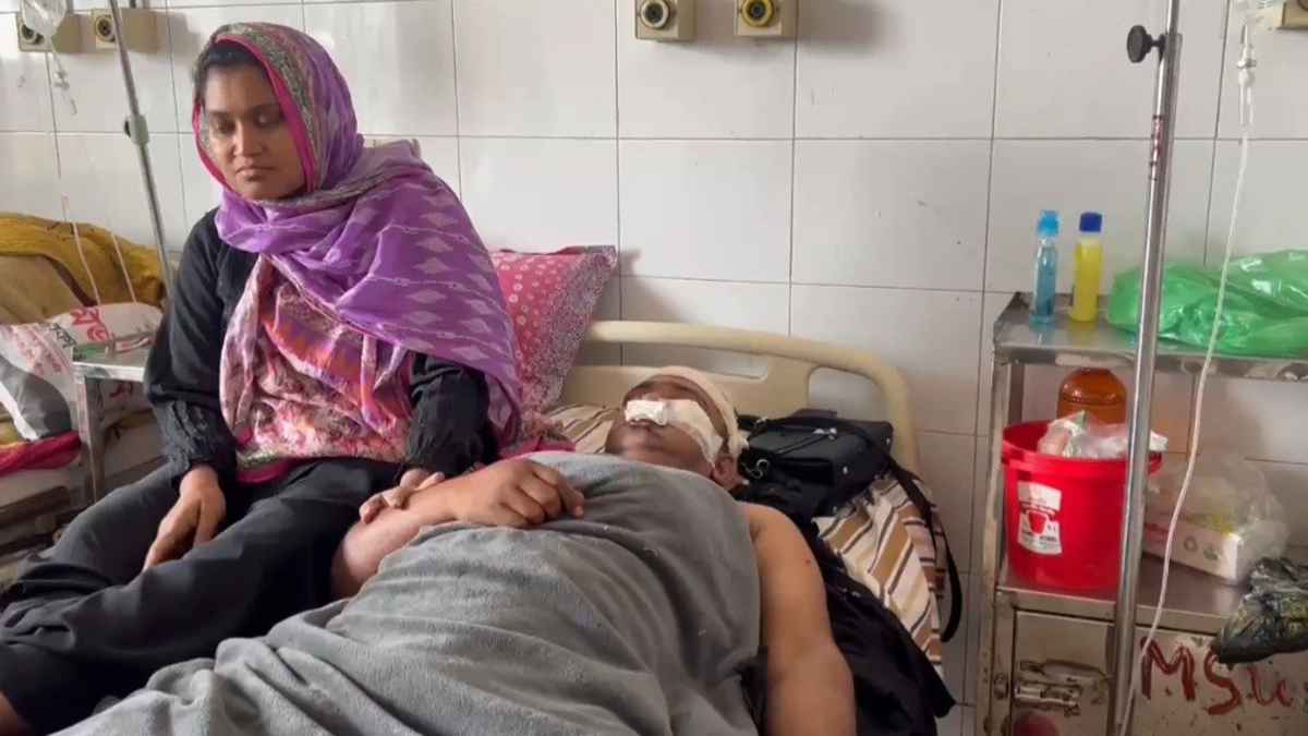 গাজীপুরে মাদক কারবারির ধরতে গিয়ে হামলায় ২ পুলিশ সদস্য আহত