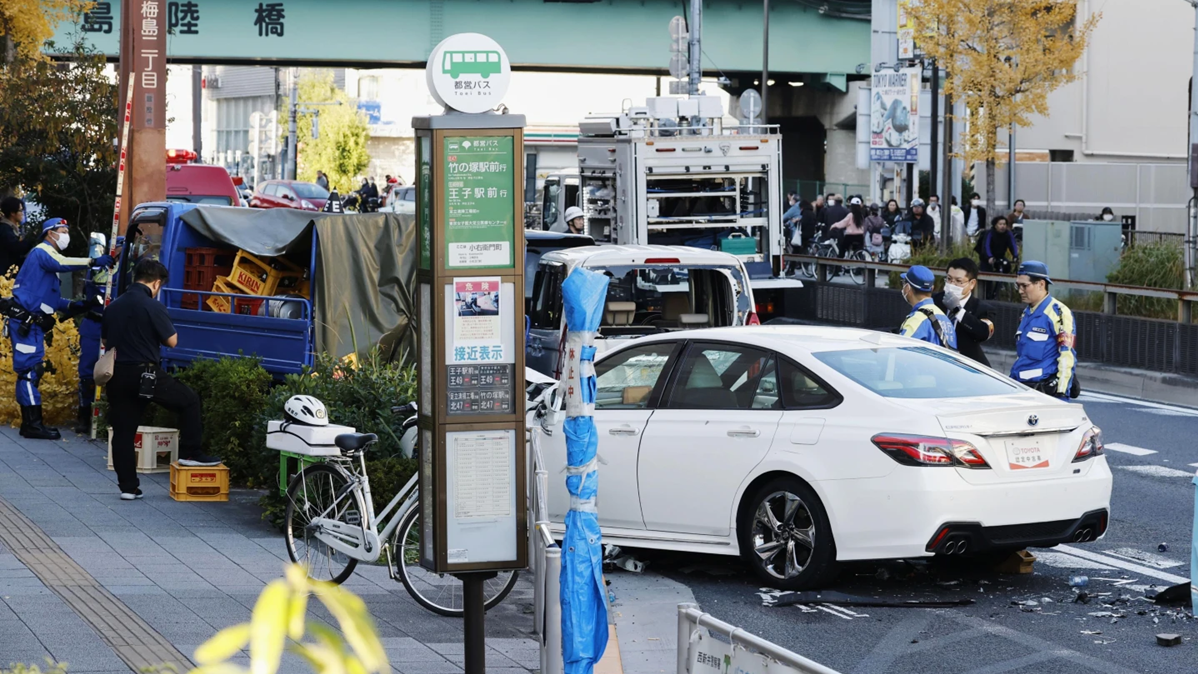 জাপানে চুরি করা গাড়ি চালিয়ে পথচারীদের ধাক্কা, হতাহত ১১