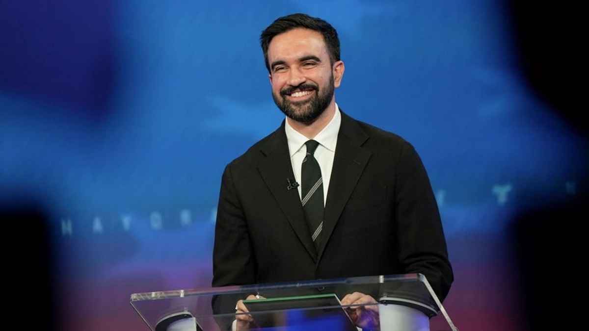 মার্কিন প্রেসিডেন্ট নির্বাচন করতে পারবেন না মামদানি!