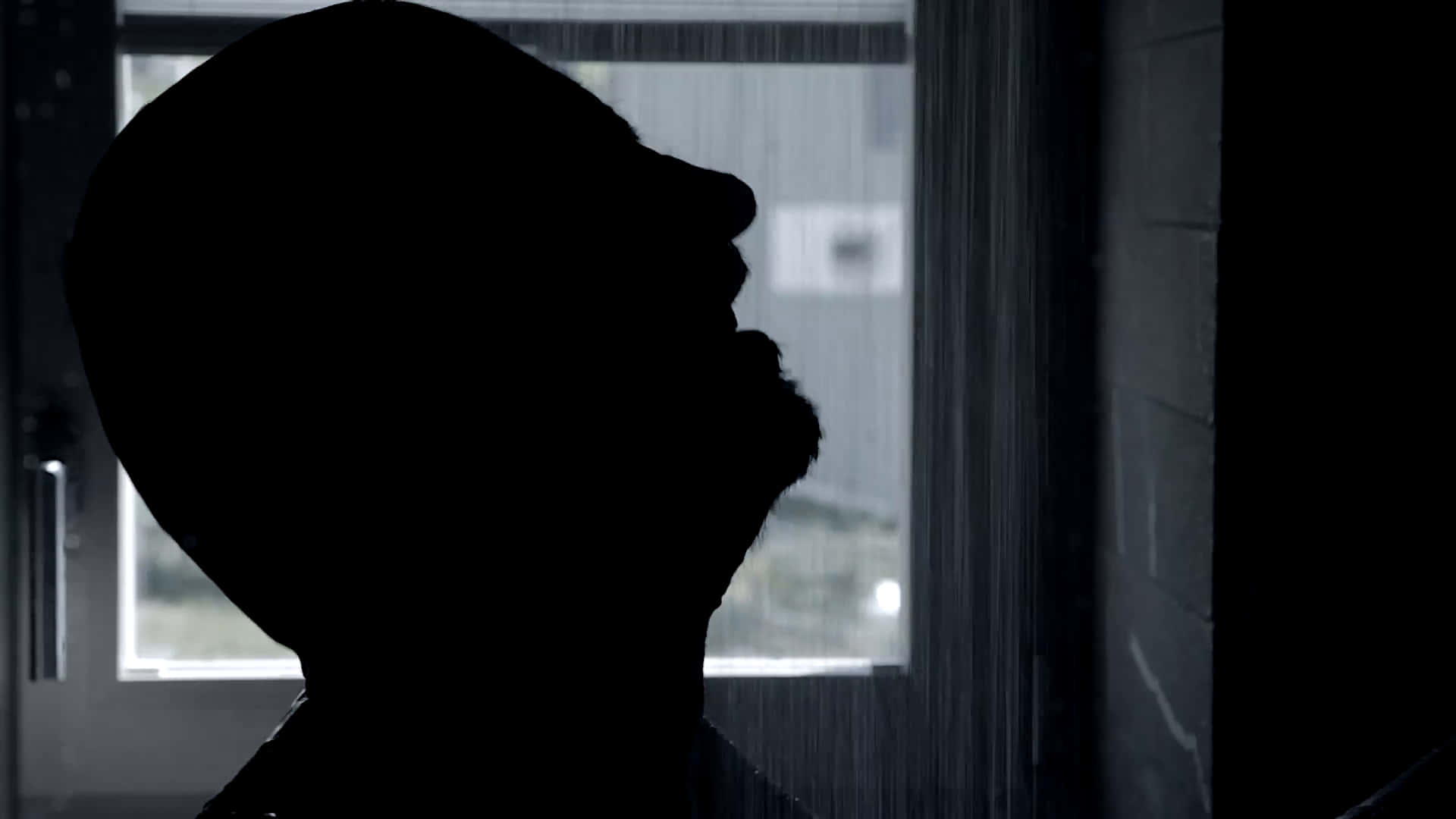 man-crying-pictures-73c8gcofg0dn8t2a