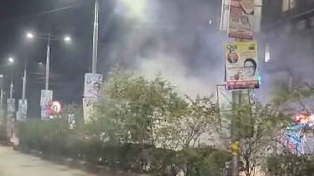 মানিকগঞ্জে ৪ ককটেল বিস্ফোরণ, ২ রিকশাচালক আহত