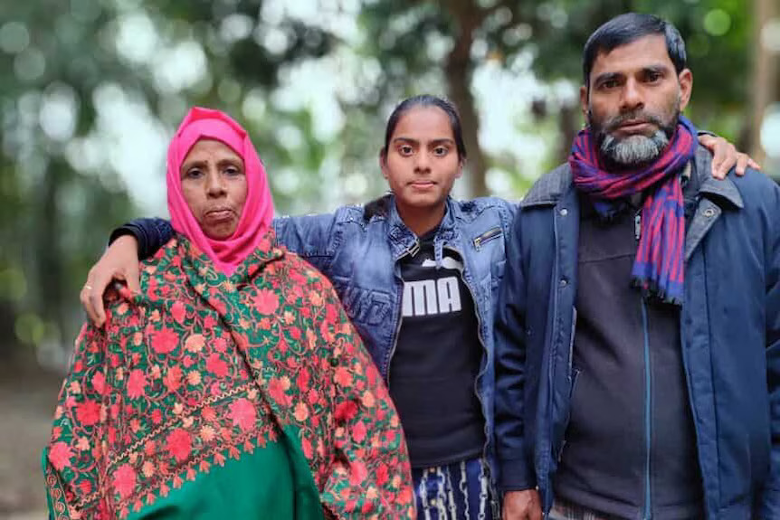 Ma R Baba যে মারুফা বাবার সঙ্গে লাঙ্গল টেনেছে, সে আজ হাজারো কিশোরীর স্বপ্ন