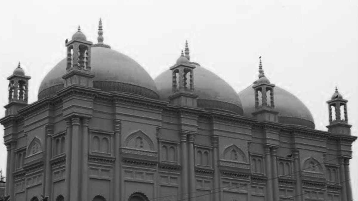 লজ্জা না থাকলে যা ইচ্ছে তাই করো: হাদিসে মানব চরিত্রের যুগান্তকারী পাঠ