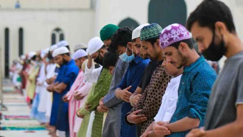 নামাজের কাতার সোজা করার পদ্ধতি