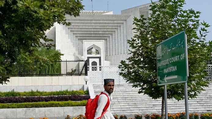 পাকিস্তানের আরও এক বিচারপতি পদত্যাগ করলেন 