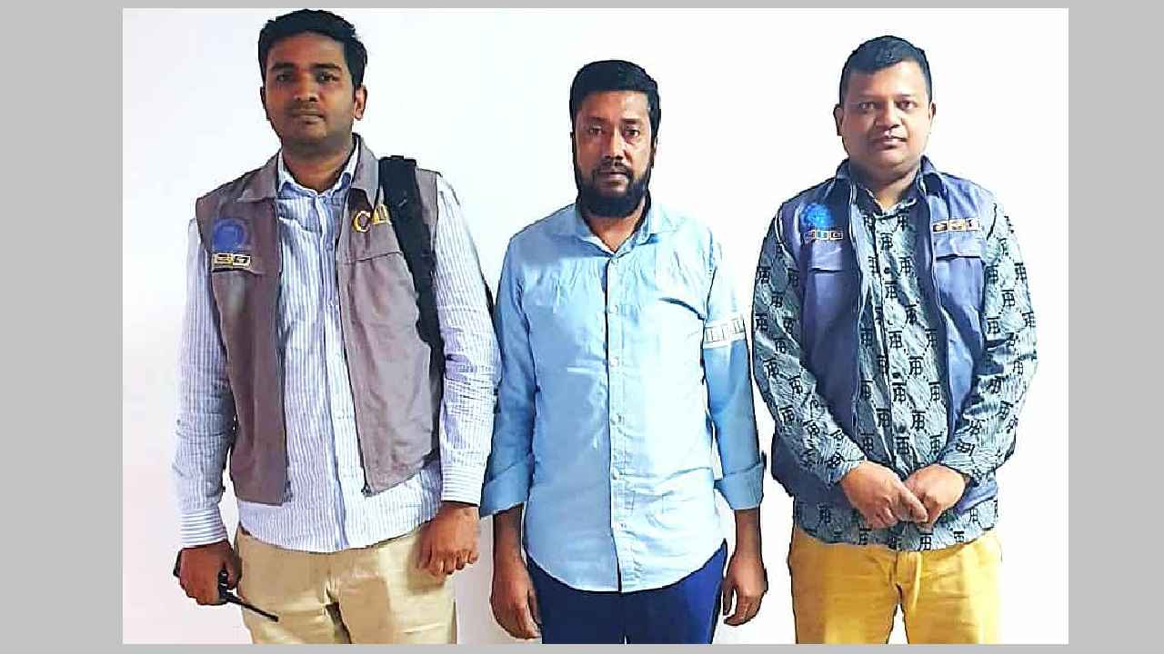 বেশি মুনাফার প্রলোভনে ৬০০ কোটি টাকা আত্মসাৎ, এনজিও মালিক গ্রেফতার