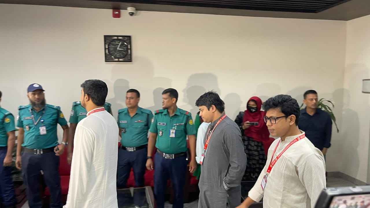 শাপলা কলি তালিকাভুক্তির পর সিইসির সঙ্গে এনসিপির বৈঠক