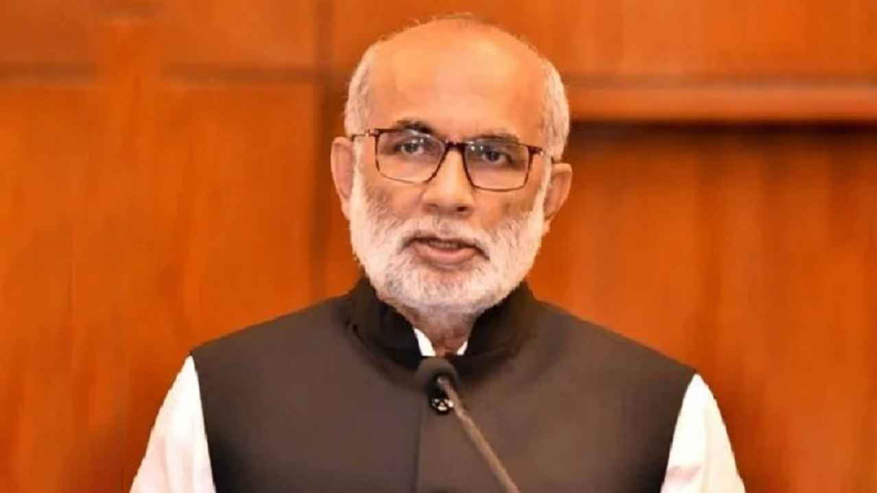 সাবেক মন্ত্রী ও তার স্ত্রীর আয়কর নথি জব্দের আদেশ