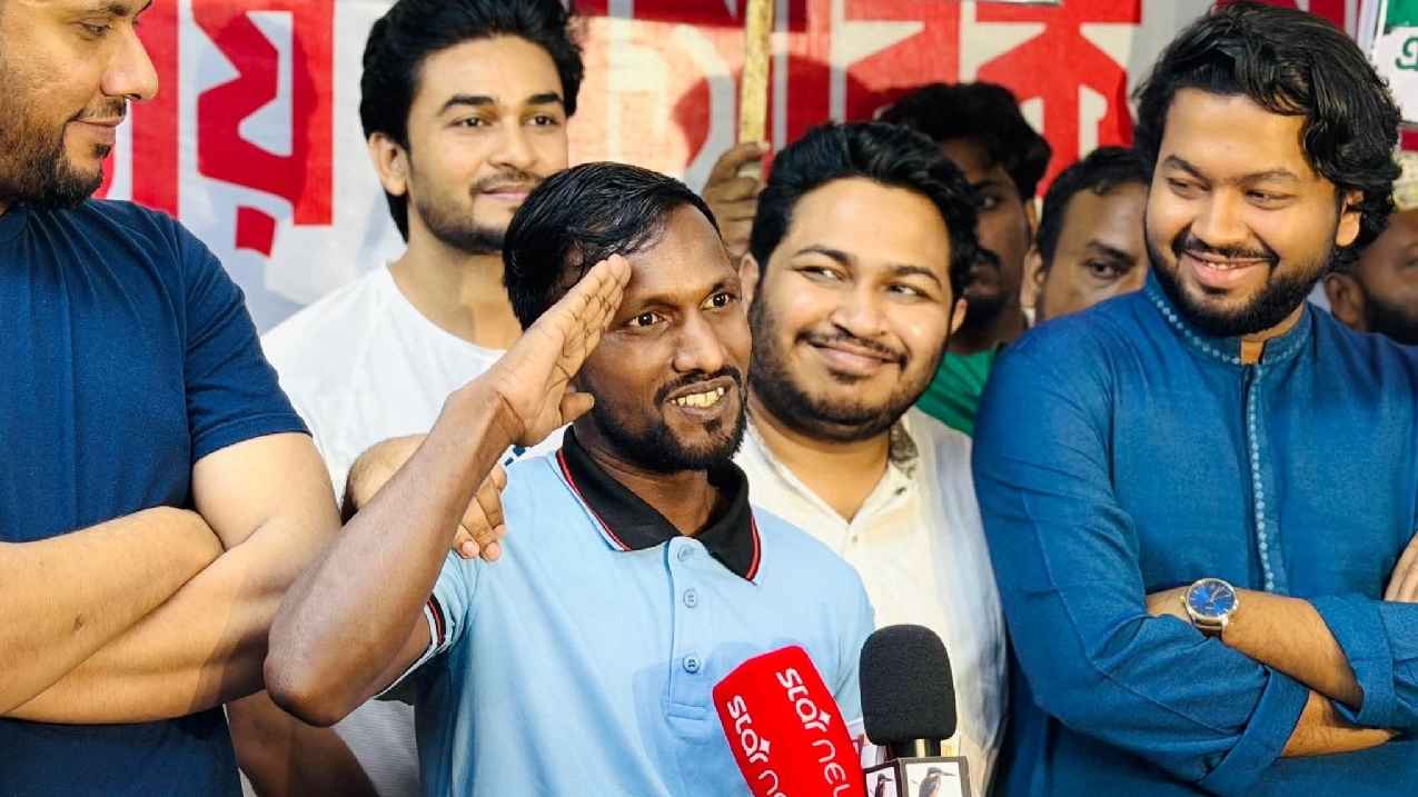 মির্জা আব্বাসের আসনে এনসিপি থেকে লড়তে চান সেই রিকশাচালক!