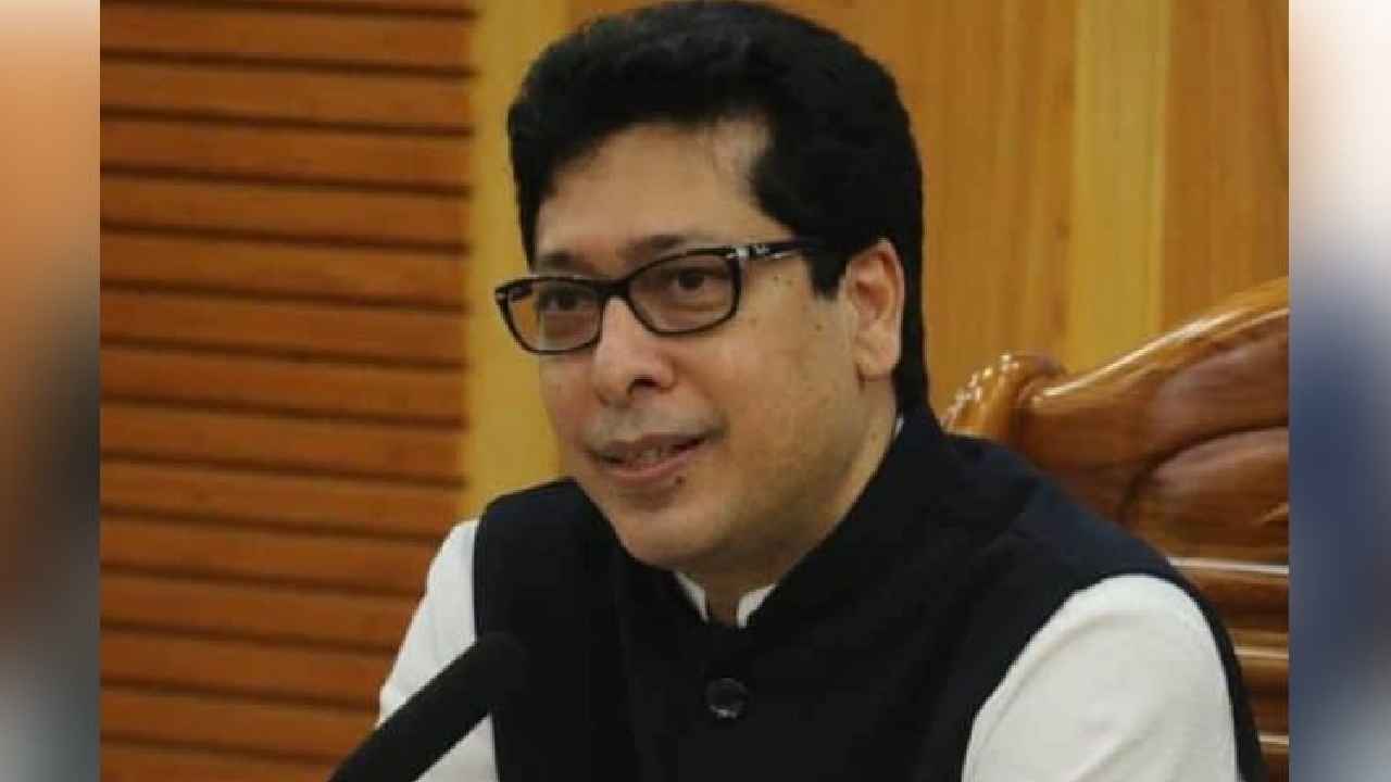 সাবেক মন্ত্রী ফরহাদ হোসেন ও তার স্ত্রীর বিরুদ্ধে দুদকের মামলা