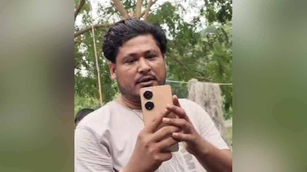 কুয়াকাটায় ফেরিওয়ালাকে মারধর, সংবাদ সংগ্রহে যুবদল নেতার বাধা