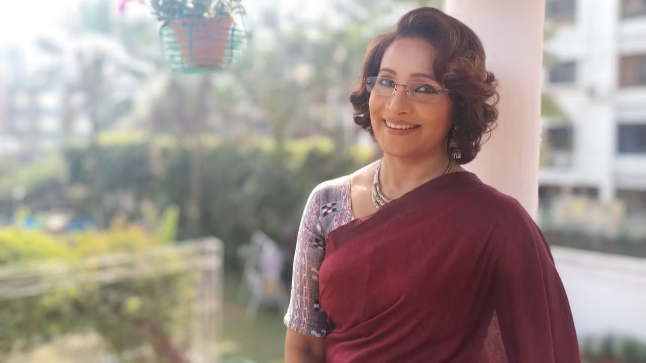 জটিল রোগে আক্রান্ত অভিনেত্রী, মায়ের চিকিৎসার জন্য হাত পাতলেন ছেলে