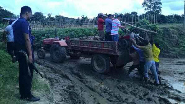 দীঘিনালায় বালুমহালে অভিযানে অর্থদণ্ড