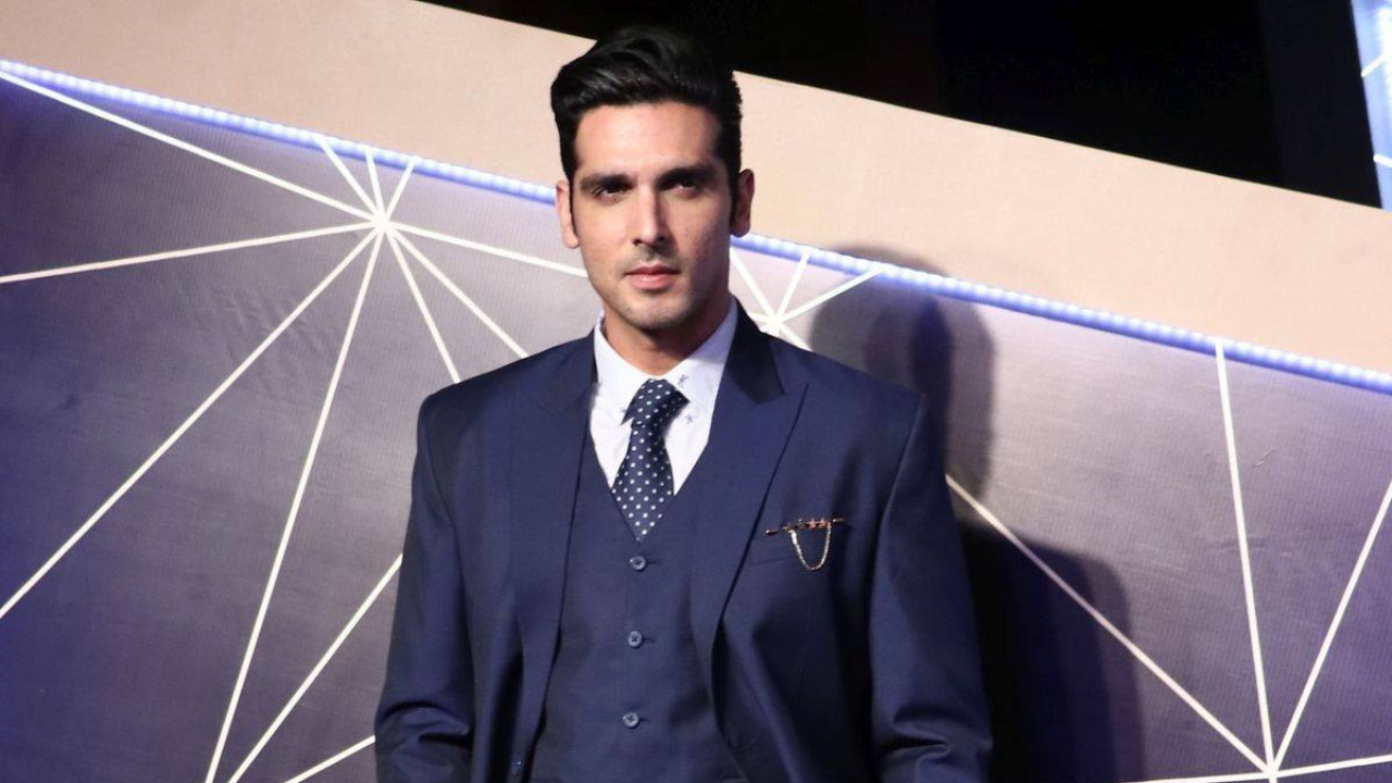 মা হারালেন জায়েদ খান