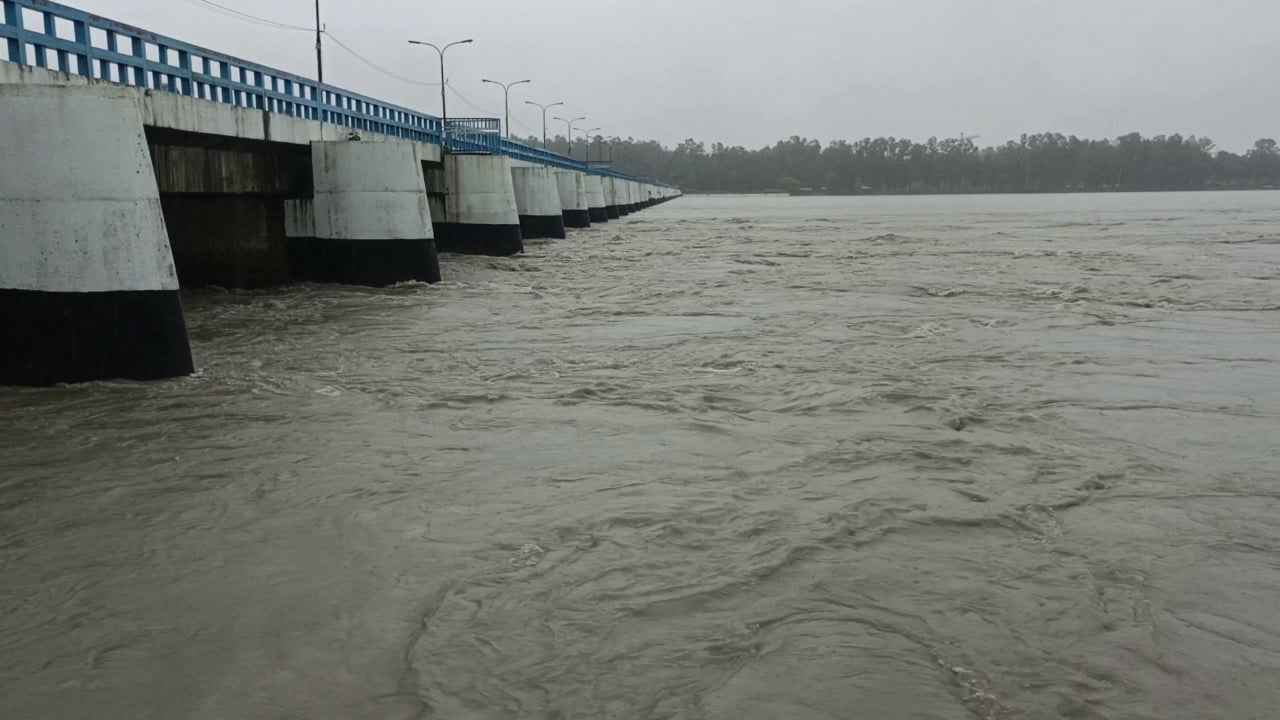 তিস্তার পানি বিপৎসীমার ১২ সেন্টিমিটার ওপরে