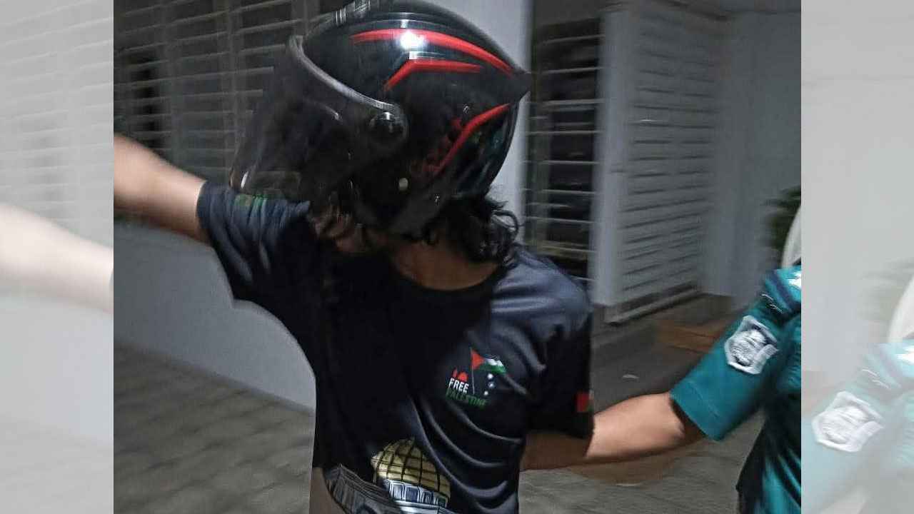 কোরআন শরীফ অবমাননার অভিযোগে নর্থ সাউথ শিক্ষার্থী গ্রেফতার