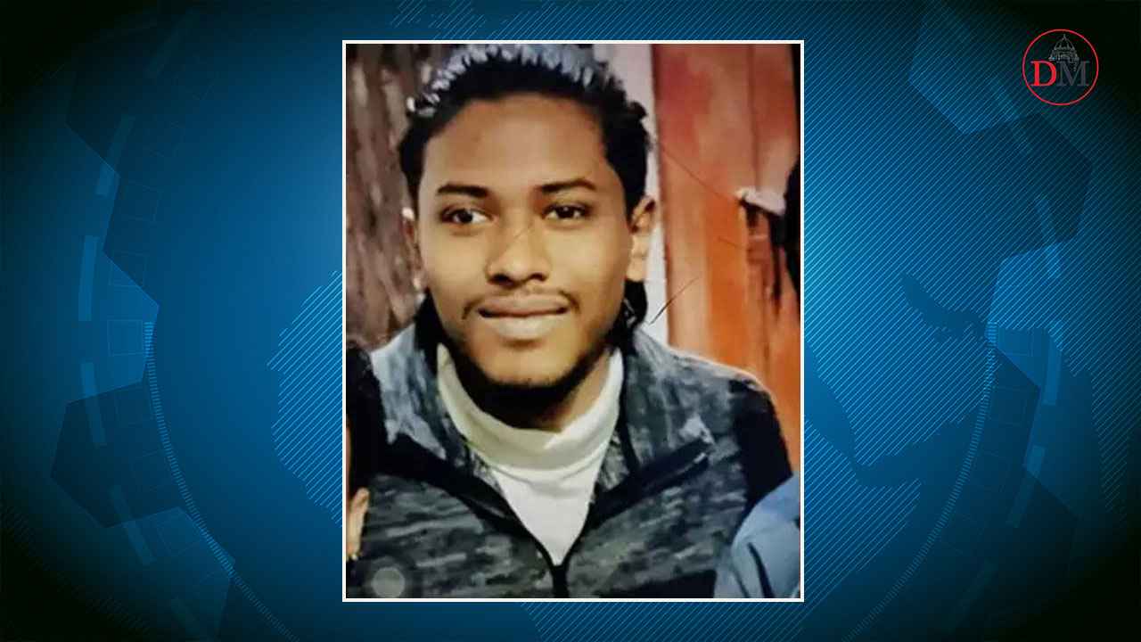 বংশালে ভবনের সিঁড়িতে কলেজছাত্রের মরদেহ, আত্মহত্যা নাকি হত্যা?