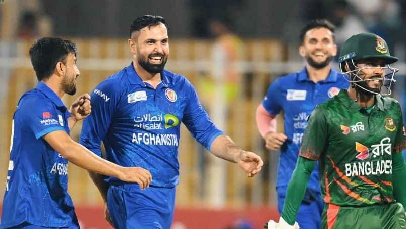 Men Sumida jinsiy aloqa qilishni xohlayman U jingalak dumbasi bilan yigitlarni o‘ziga tortdi (video)