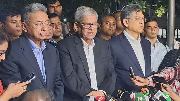 বর্তমান সরকারকে তত্ত্বাবধায়ক সরকারের ভূমিকায় চায় বিএনপি