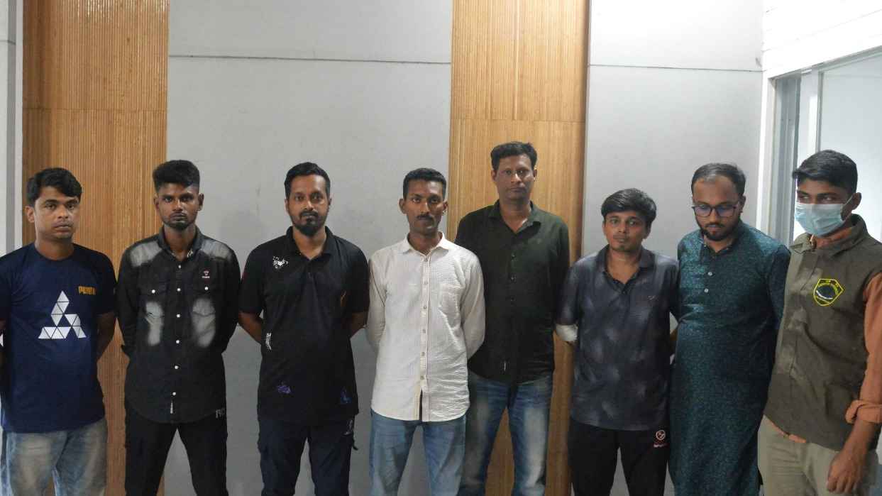 ঝটিকা মিছিল থেকে কার্যক্রম নিষিদ্ধ আ.লীগের ৪৬ নেতাকর্মী গ্রেফতার