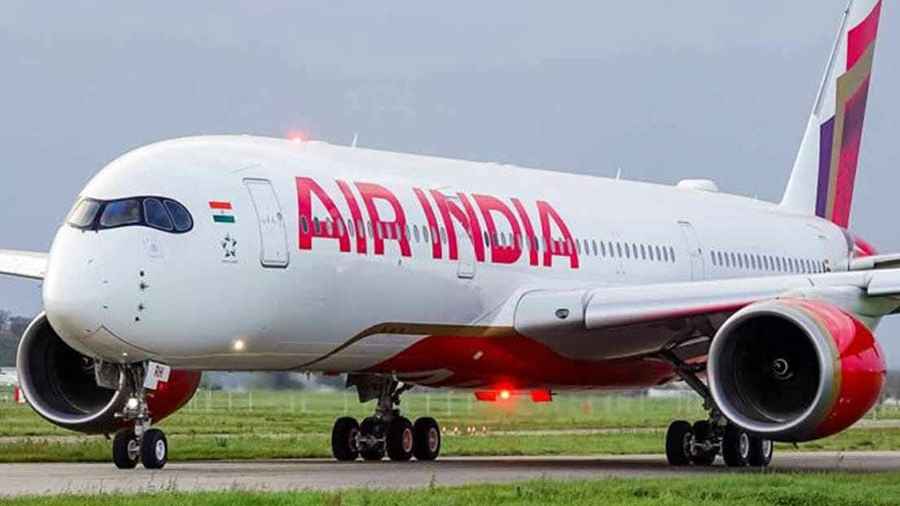 আবারও দুর্ঘটনার কবলে এয়ার ইন্ডিয়ার বিমান!