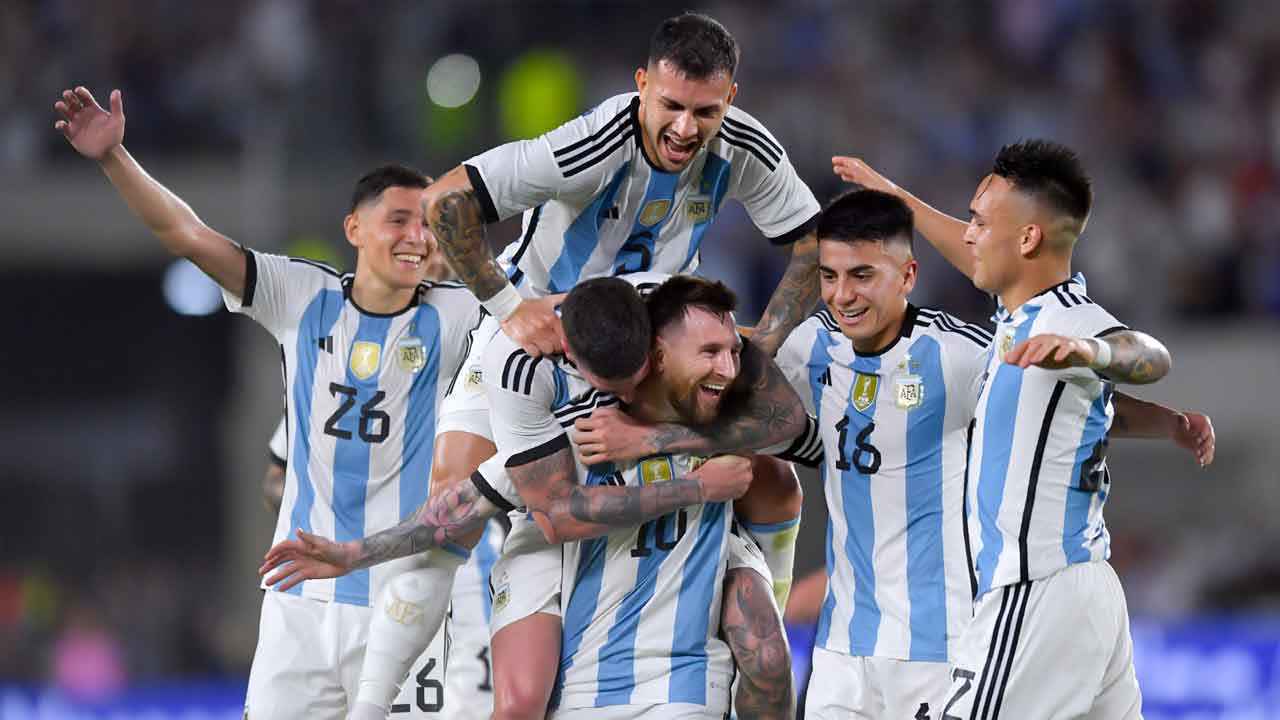 অনেক চমক নিয়ে মেসির আর্জেন্টিনার দল ঘোষণা, কে আছেন কে নেই