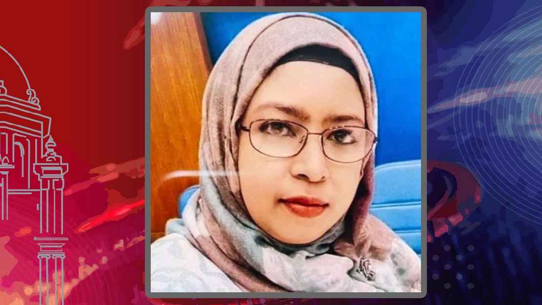 ফেনীর নতুন ডিসি মনিরা হক