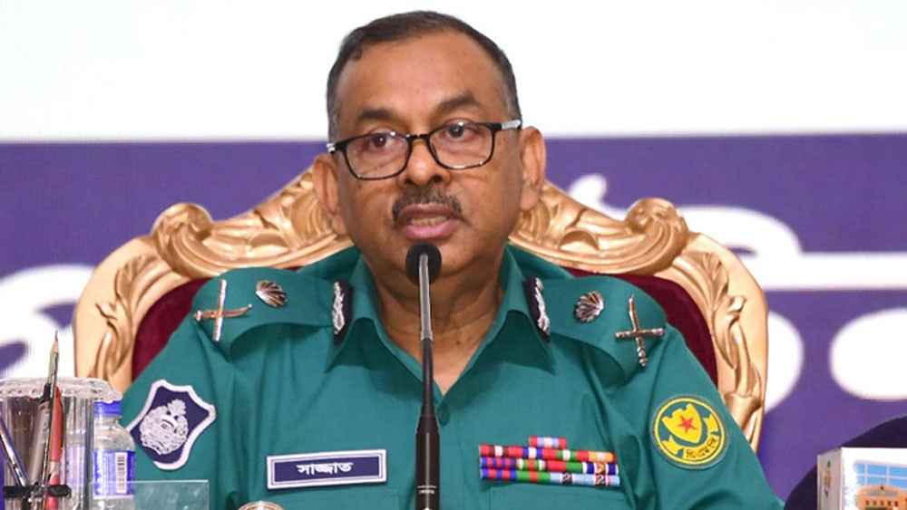 ভোটে কোনো পক্ষের প্রতি দুর্বলতা নয়, নিরপেক্ষ থাকুন: ডিএমপি কমিশনার