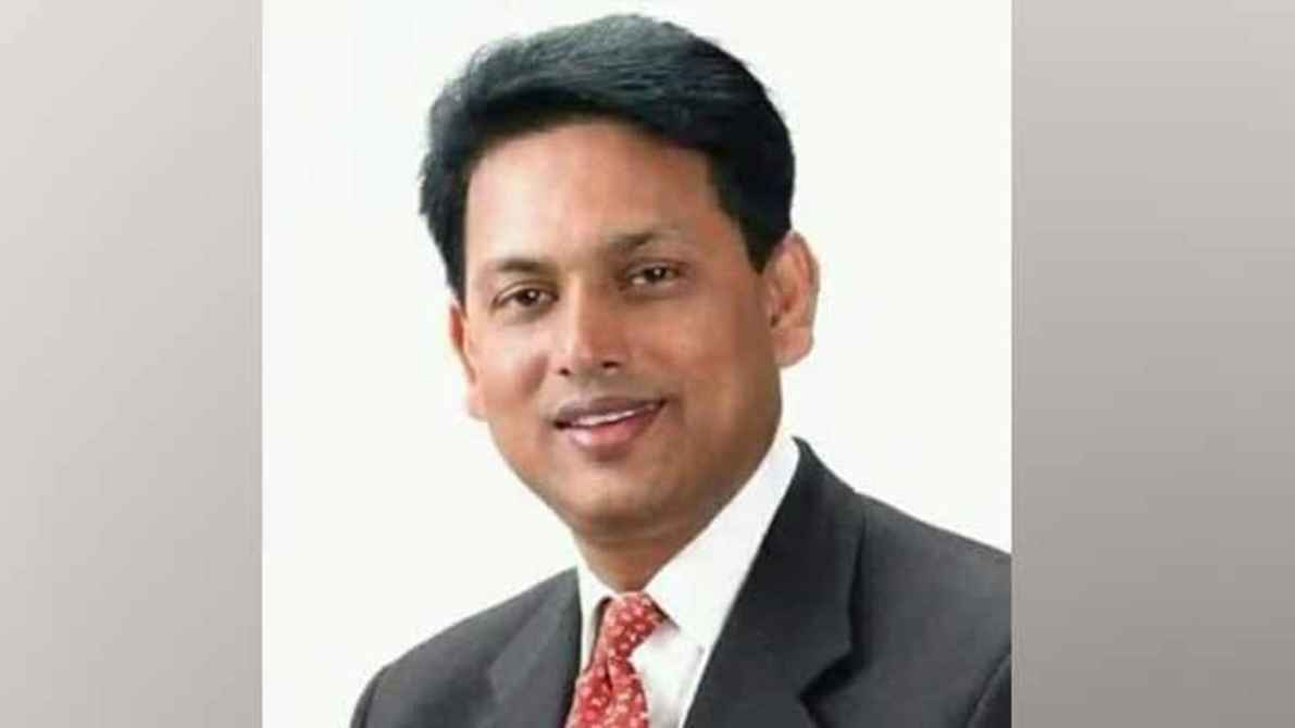 যে কারণে বিমানবন্দরে বিদেশযাত্রায় বাধা পেলেন সাবেক প্রতিমন্ত্রী মিলন