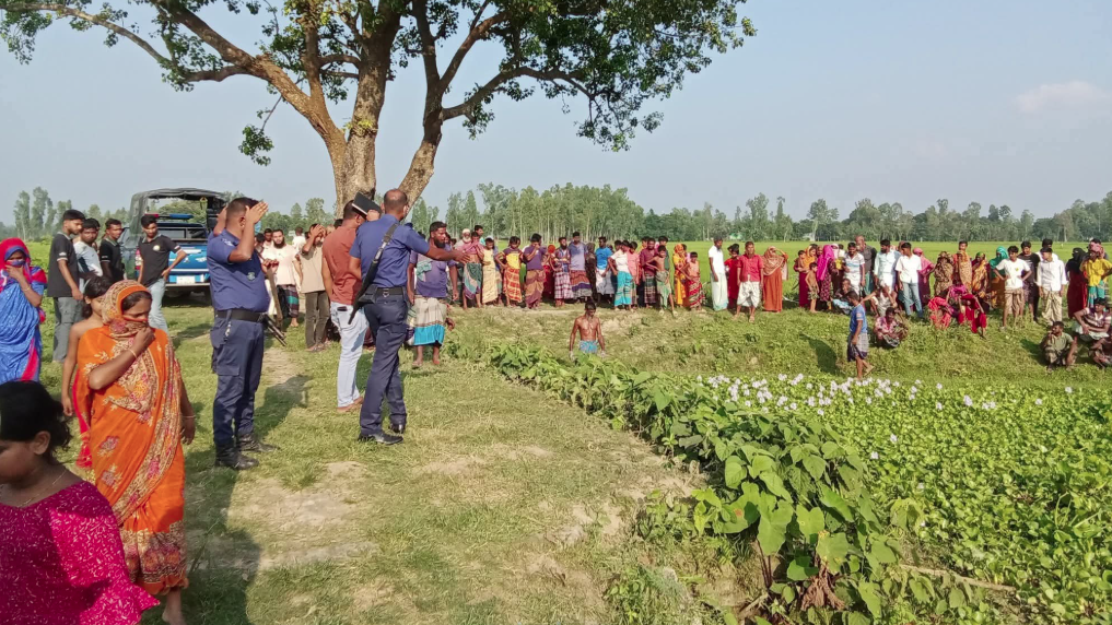 সিরাজগঞ্জে ডোবা থেকে কঙ্কাল উদ্ধার