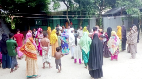 কুমিল্লায় মাকে কুপিয়ে হত্যার অভিযোগ যুবকের বিরুদ্ধে