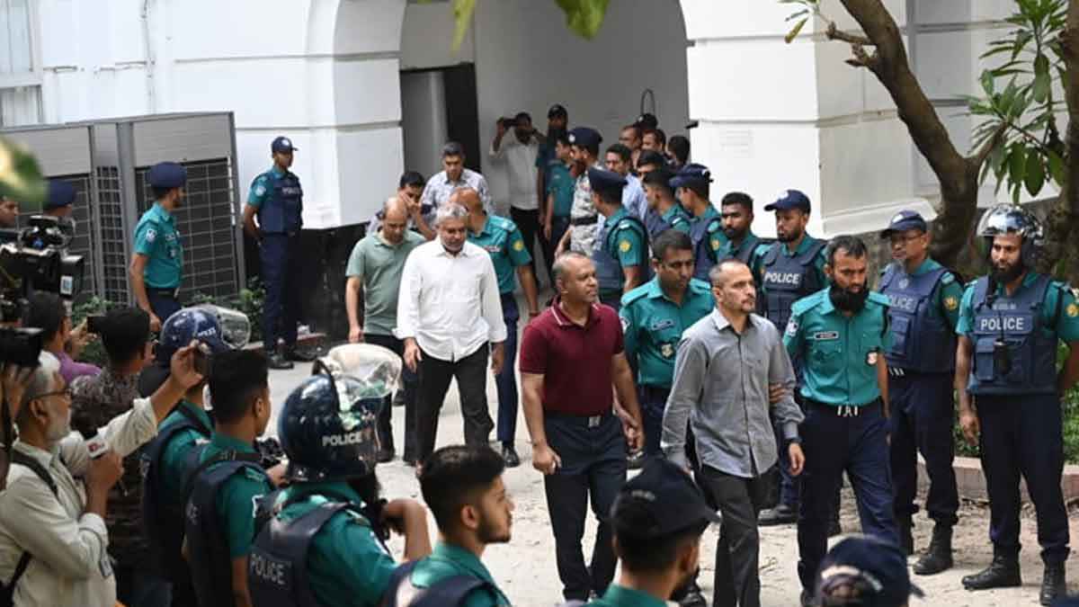 সেনা কর্মকর্তাদের বিরুদ্ধে তদন্ত প্রতিবেদন দাখিলের নির্দেশ