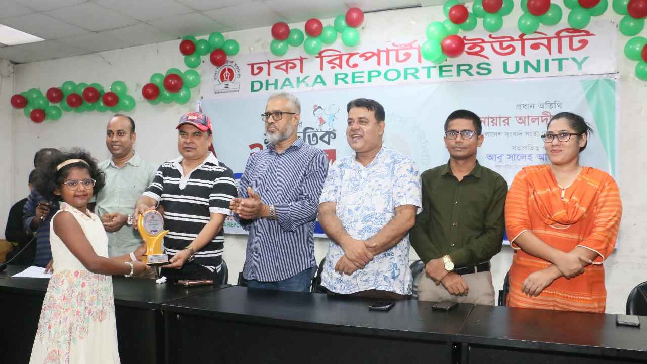 শিশুদের হাতে ফোন না দিয়ে সাংস্কৃতিক কর্মকাণ্ডে ব্যস্ত রাখার আহ্বান