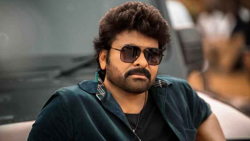 ভারতে কোন নায়ক প্রথম কোটি টাকা পারিশ্রমিক নিয়েছিলেন