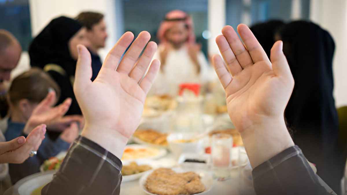 খাবার খেয়ে শুকরিয়া: নবীজির সুসংবাদ