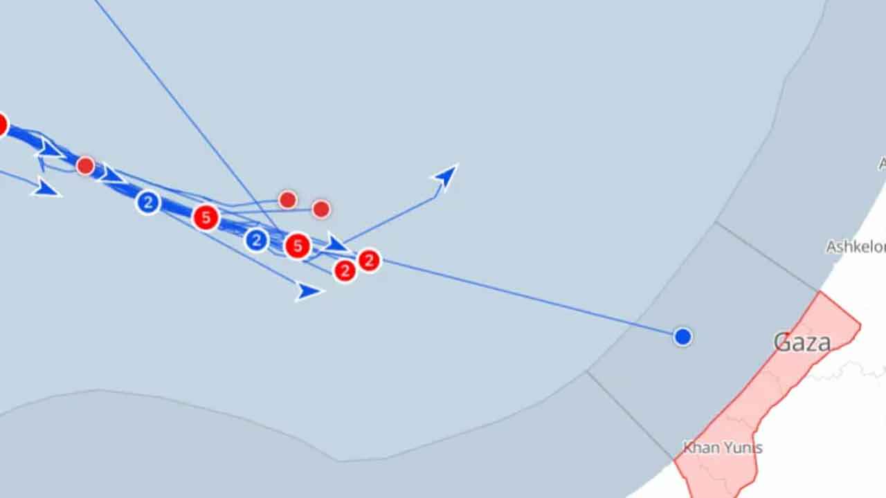 গাজার জলসীমায় ঢুকে পড়েছে ফ্লোটিলার একটি নৌকা
