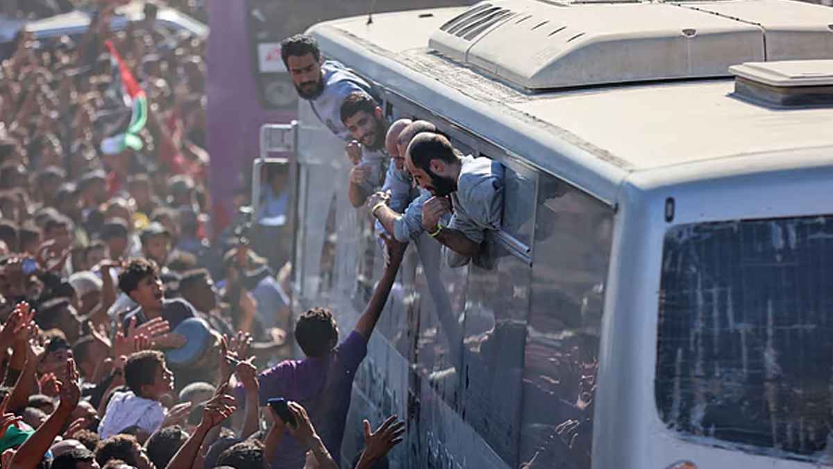 মুক্তি পেলেন ফিলিস্তিনি বন্দিরা, নেসেটে ট্রাম্পের ভাষণের সময় হট্টগোল