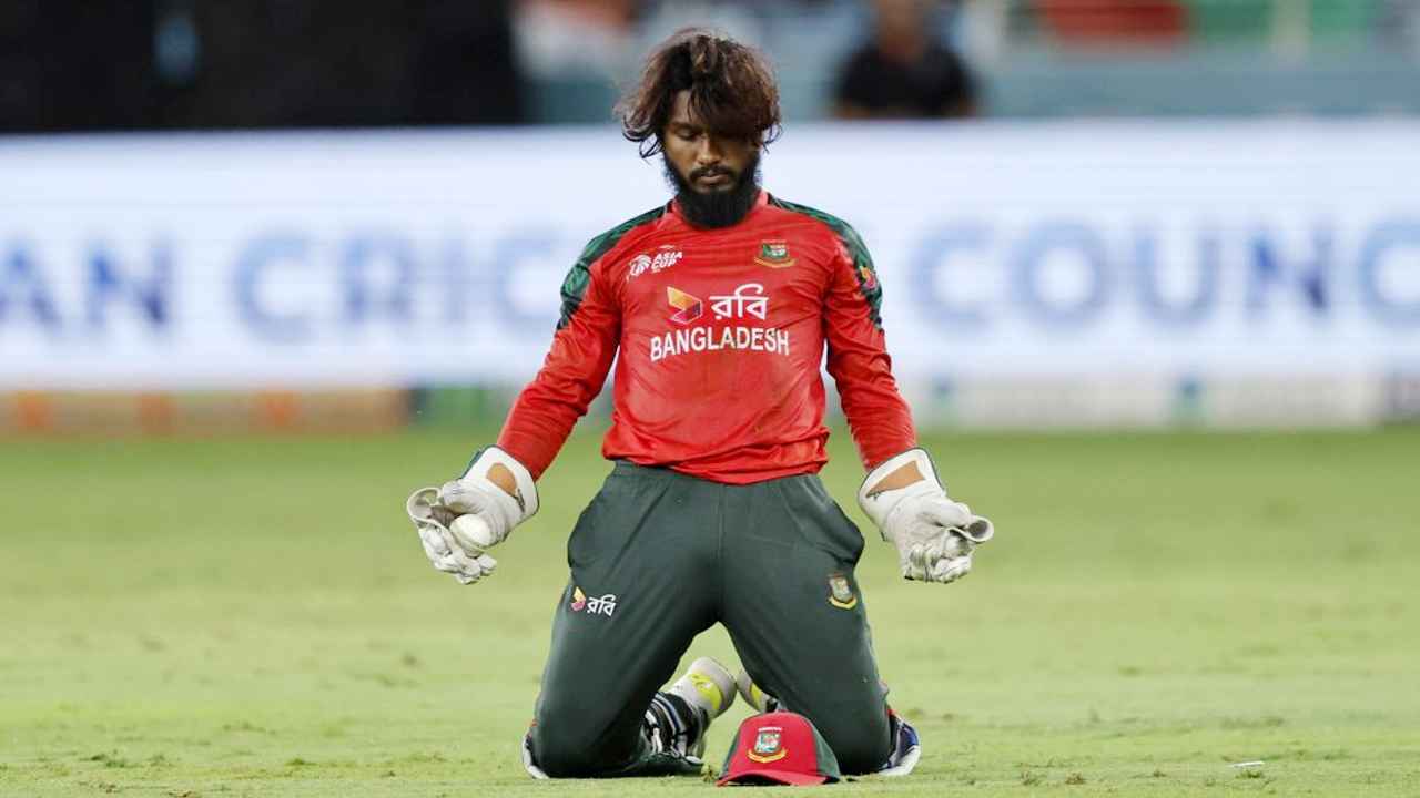 পাওয়ার হিটার জাকের, ছক্কার দেখা পান ৭ ইনিংস পর